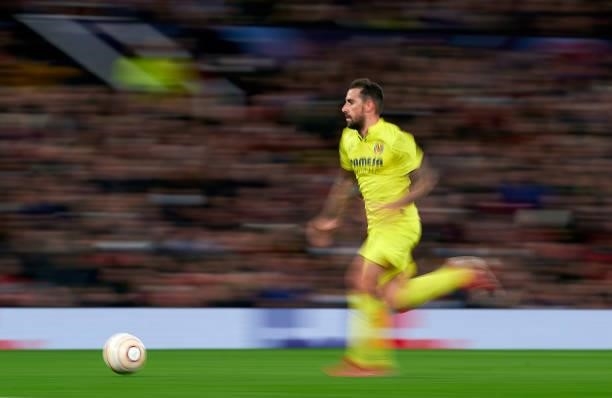 Paco Alcacer of Villarreal CF runs with the ball during the UEFA Champions League group F match between Manchester United and Villarreal CF at Old...