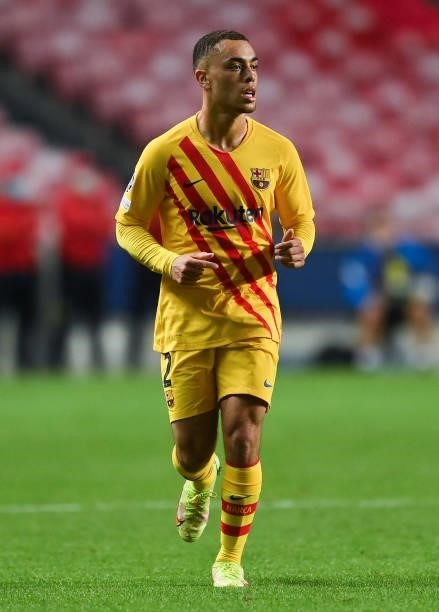 Sergiño Dest of FC Barcelona looks on during the UEFA Champions League group E match between SL Benfica and FC Barcelona at Estadio da Luz on...