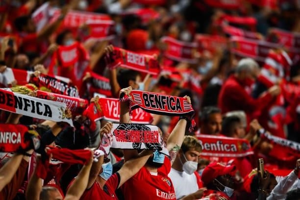 Benfica fans enjoy the atmosphere during the UEFA Champions League group E match between SL Benfica and FC Barcelona at Estadio da Luz on September...