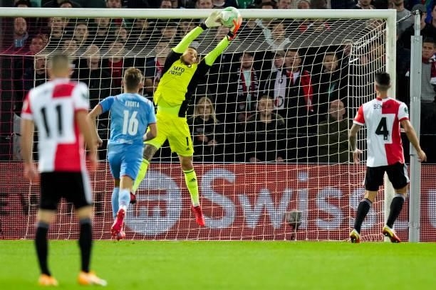 Justin Bijlow of Feyenoord makes a save during the UEFA Conference League Group Stage match between Feyenoord and Slavia Prague at Stadion Feijenoord...