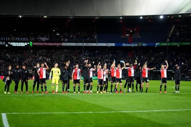 Players of Feyenoord celebrate their sides win during the UEFA Conference League Group Stage match between Feyenoord and Slavia Prague at Stadion...