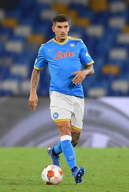 Giovanni Di Lorenzo of SSC Napoli runs with the ball during the UEFA Europa League group C match between SSC Napoli and Spartak Moskva at Stadio...