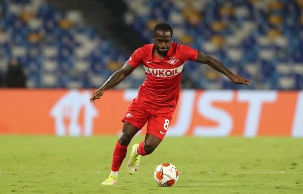 Victor Moses of Spartak Moskva kicks the ball during the UEFA Europa League group C match between SSC Napoli and Spartak Moskva at Stadio Diego...