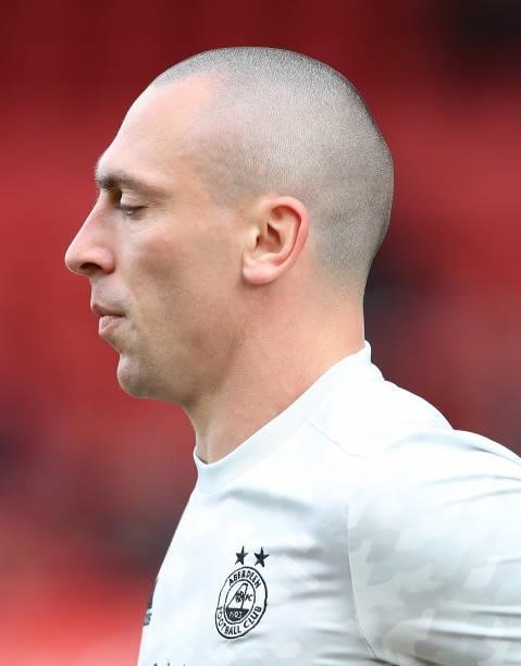 Scott Brown of Celtic is seen in the warm up during the Ladbrokes Scottish Premiership match between Aberdeen and Celtic at Pittodrie Stadium on...
