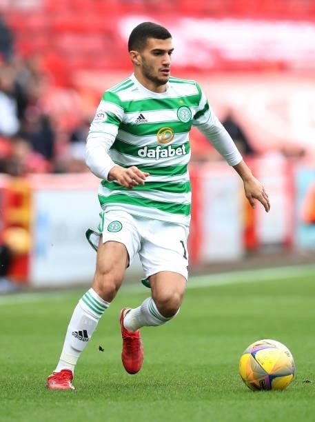 Liel Abada of Celtic controls the ball during the Ladbrokes Scottish Premiership match between Aberdeen and Celtic at Pittodrie Stadium on October...