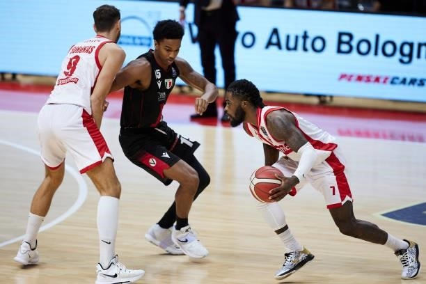 Anthony Beane of Openjobmetis Varese in action during the Lega Basket Serie A match between Virtus Segafredo Bologna and Openjobmetis Varese at...