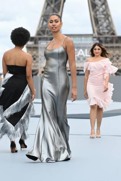 Leyna Bloom walks the runway during "Le Defile L'Oreal Paris 2021