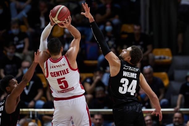 Alessandro Gentile of Openjobmetis Varese competes for the ball with Kyle Weems of Virtus Segafredo Bologna during the Lega Basket Serie A match...
