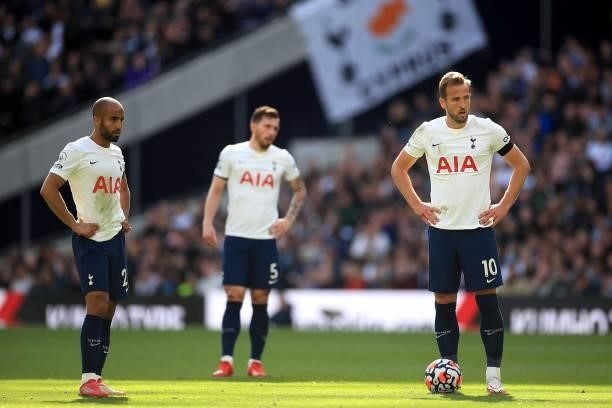 Harry Kane, Lucas Moura and Pierre-Emile Hojbjerg of Tottenham Hotspur during the Premier League match between Tottenham Hotspur and Aston Villa at...