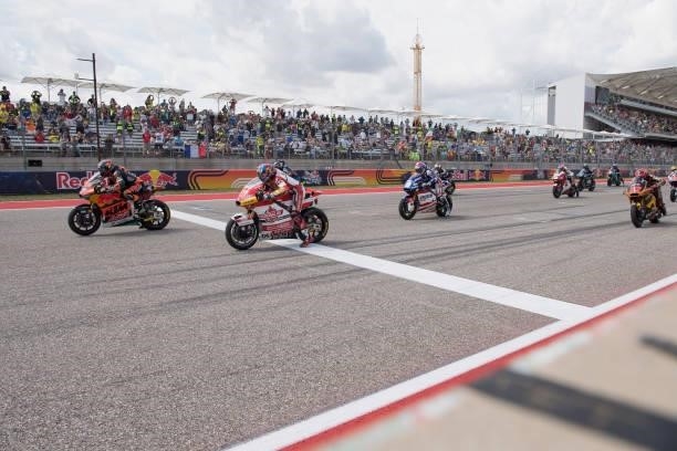 The Moto2 riders start from the grid during the Moto2 race during the MotoGP Of The Americas - Race on October 03, 2021 in Austin, Texas.