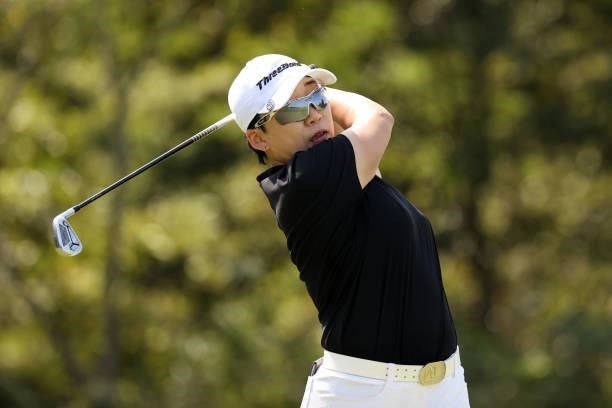 Jiyai Shin of South Korea hits her tee shot on the 4th hole during the final round of the 54th Japan Women's Open Golf Championship at Karasuyamajo...