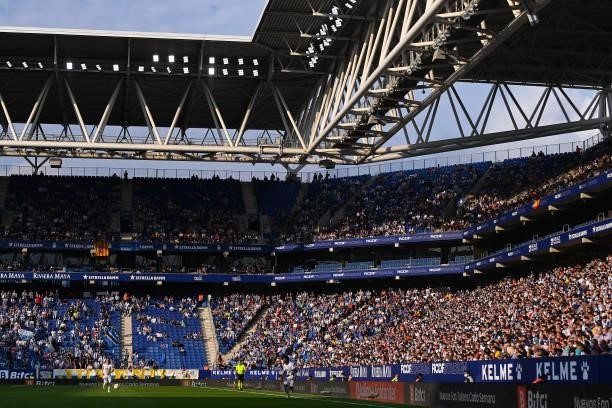 General view of the action during the La Liga Santander match between RCD Espanyol and Real Madrid CF at RCDE Stadium on October 03, 2021 in...