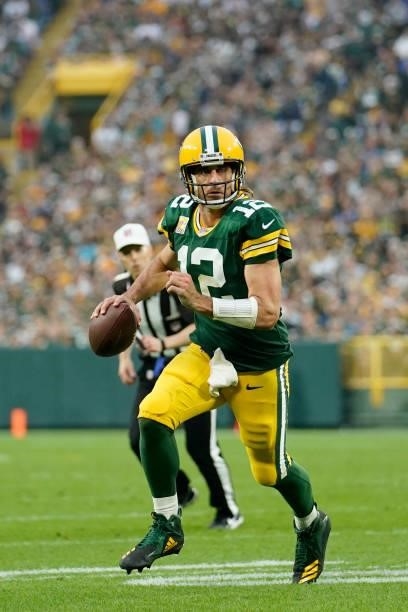Aaron Rodgers of the Green Bay Packers looks to throw the ball during the fourth quarter against the Pittsburgh Steelers at Lambeau Field on October...
