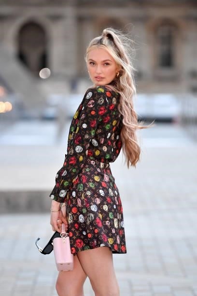 Romee Strijd attends the Louis Vuitton Womenswear Spring/Summer 2022 show as part of Paris Fashion Week on October 05, 2021 in Paris, France.
