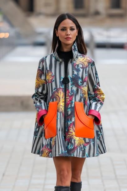 Eiza Gonzalez attends the Louis Vuitton Womenswear Spring/Summer 2022 show as part of Paris Fashion Week on October 05, 2021 in Paris, France.