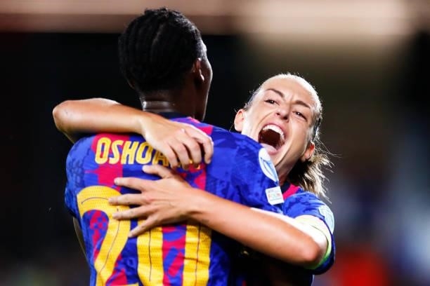 Alexia Putellas of FC Barcelona celebrates scoring his side's 2nd goal with Asisat Oshoala of FC Barcelona during the UEFA Women's Champions League...