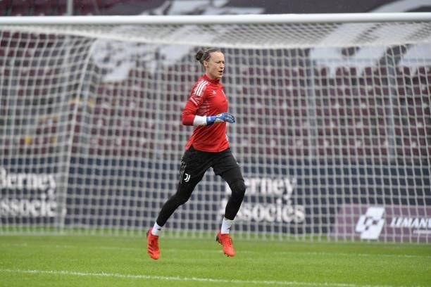 Pauline Peyraud-Magnin of Juventus women warms up prior to the UEFA Women's Champions League group A match between Servette FCCF and Juventus at...