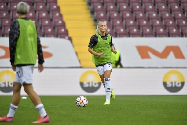 Matilde Lundorf Skovsen of Juventus women warms up prior to the UEFA Women's Champions League group A match between Servette FCCF and Juventus at...