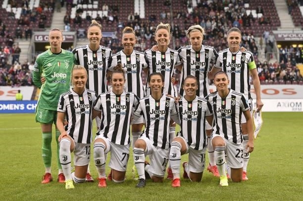 Juventus women team line up prior to the UEFA Women's Champions League group A match between Servette FCCF and Juventus at Stade de Geneve on October...