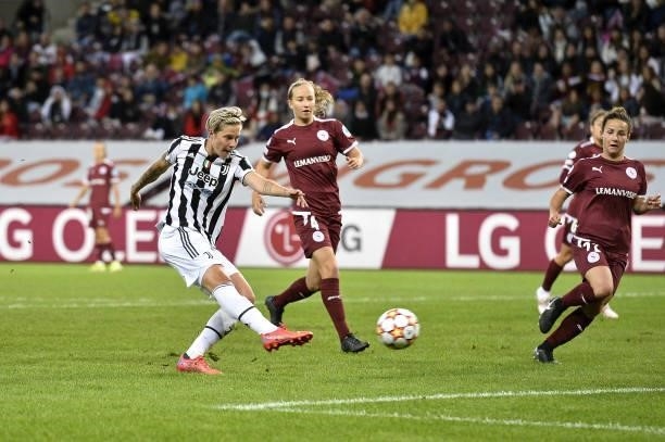 Lina Hurtig of Juventus women scores her team's second goal during the UEFA Women's Champions League group A match between Servette FCCF and Juventus...