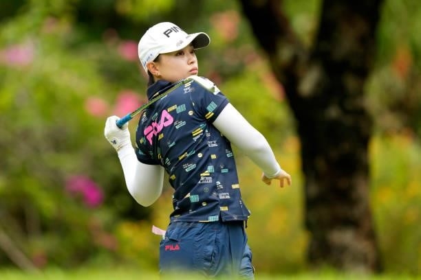 Himawari Ogura of Japan hits her tee shot on the 3rd hole during the first round of Kanehide Miyarabi Open at the Kanehide Kise Country Club on...