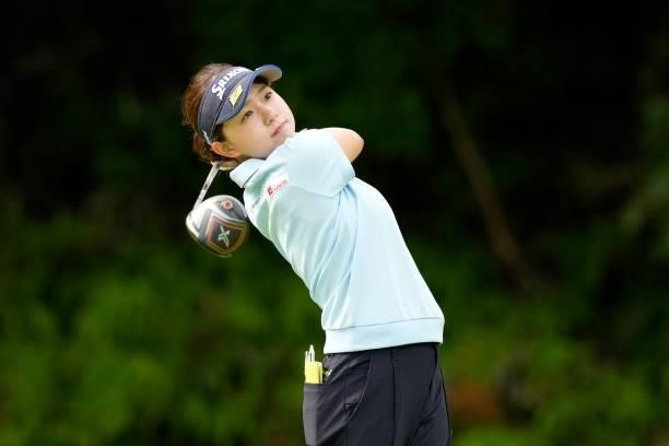 Saho Yamada of Japan hits her tee shot on the 4th hole during the first round of Kanehide Miyarabi Open at the Kanehide Kise Country Club on October...