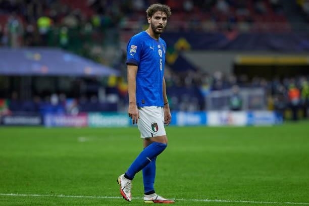 Manuel Locatelli of Italy looks on during the UEFA Nations League 2021 Semi-final match between Italy and Spain at the Giuseppe Meazza Stadium on...