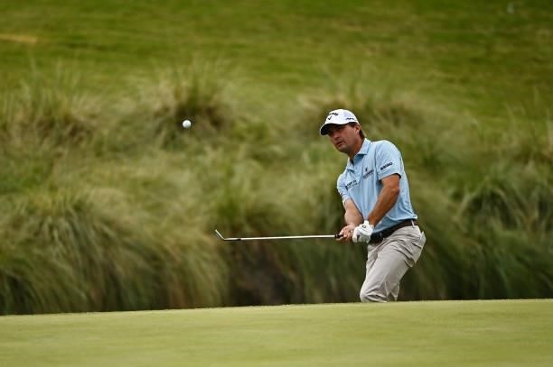 Kevin Kisner chips on the 18th hole during round one of the Shriners Children's Open at TPC Summerlin on October 07, 2021 in Las Vegas, Nevada.