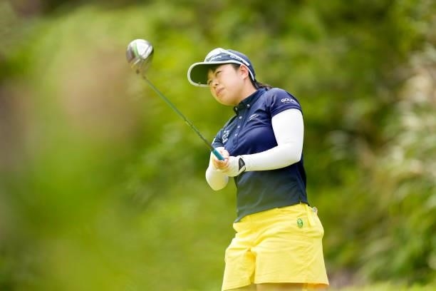 Saki Takeo of Japan hits her tee shot on the 2nd hole during the second round of Kanehide Miyarabi Open at the Kanehide Kise Country Club on October...