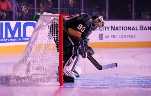 Robin Lehner of the Vegas Golden Knights waits for the start of a preseason game against the Arizona Coyotes at T-Mobile Arena on October 7, 2021 in...