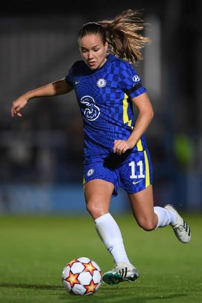 Guro Reiten of Chelsea runs with the ball during the UEFA Women's Champions League group A match between Chelsea FC Women and VfL Wolfsburg at...