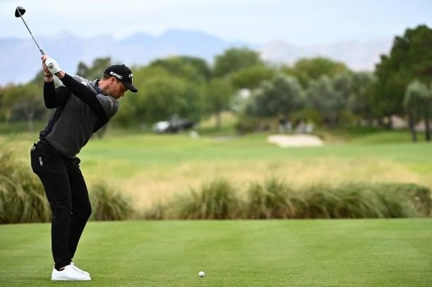 Danny Willett hits his tee shot on the third hole during round two of the Shriners Children's Open at TPC Summerlin on October 08, 2021 in Las Vegas,...