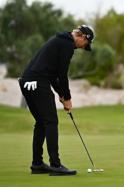Richy Werenski putts on the first hole during round two of the Shriners Children's Open at TPC Summerlin on October 08, 2021 in Las Vegas, Nevada.