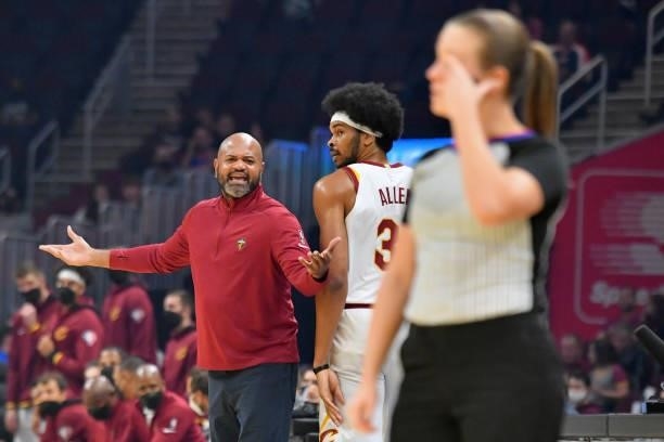 Head coach John-Blair Bickerstaff of the Cleveland Cavaliers argues a call during the first quarter against the Indiana Pacers at Rocket Mortgage...