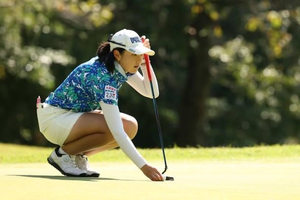 Rie Tsuji of Japan lines up a putt on the 2nd green during the second round of the Stanley Ladies at Tomei Country Club on October 9, 2021 in Susono,...