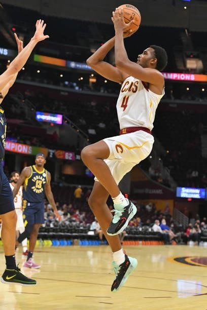 Evan Mobley of the Cleveland Cavaliers shoots during the third quarter against the Indiana Pacers at Rocket Mortgage Fieldhouse on October 08, 2021...