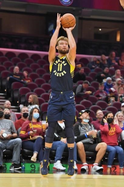 Domantas Sabonis of the Indiana Pacers shoots during the second quarter against the Cleveland Cavaliers at Rocket Mortgage Fieldhouse on October 08,...