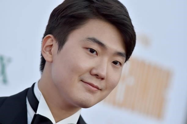 Seong-Jin Cho attends the Los Angeles Philharmonic Homecoming Concert & Gala at Walt Disney Concert Hall on October 09, 2021 in Los Angeles,...