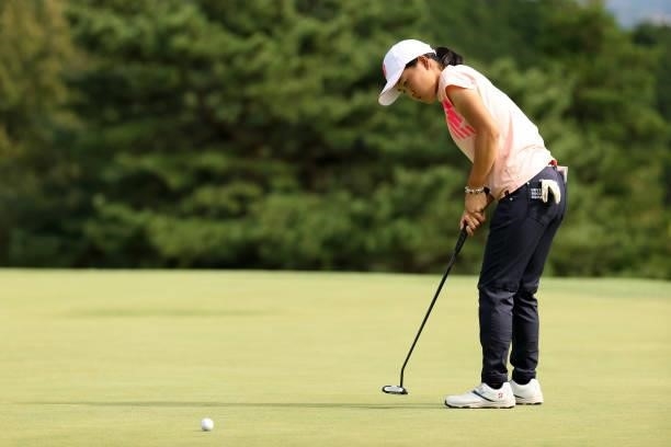 Amateur Miyu Sato of Japan attempts a putt on the 11th green during the final round of the Stanley Ladies at Tomei Country Club on October 10, 2021...