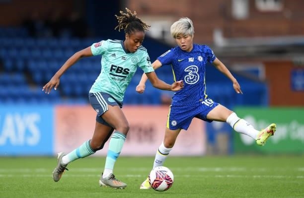 Paige Bailey-Gayle of Leicester City is closed down by Ji So-Yun of Chelsea during the Barclays FA Women's Super League match between Chelsea Women...