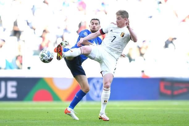 Kevin De Bruyne of Belgium battles for possession with Jorginho of Italy during the UEFA Nations League 2021 Third Place Match between Italy and...