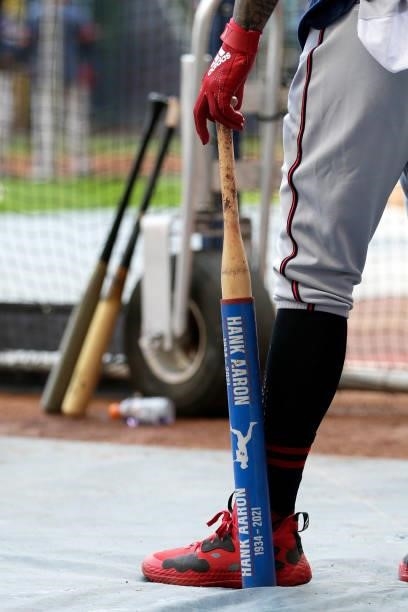 Picture of a warm up bat used during batting practice displaying a Hank Aaron logo by a Atlanta Braves player before game 2 of the National League...