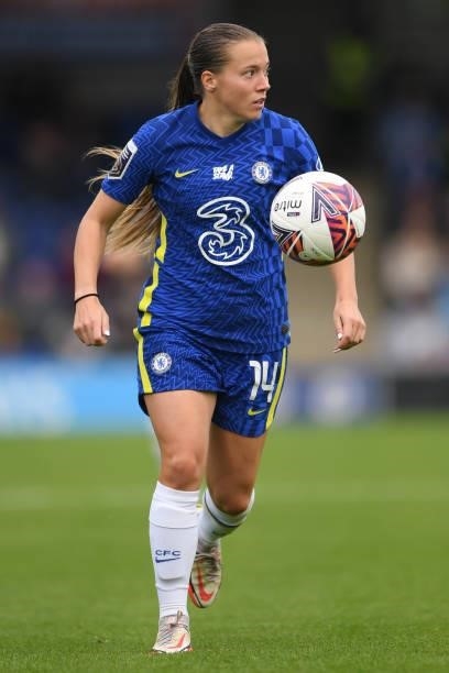 Fran Kirby of Chelsea in action during the Barclays FA Women's Super League match between Chelsea Women and Leicester City Women at Kingsmeadow on...