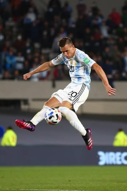 Giovani Lo Celso of Argentina controls the ball in the air during a match between Argentina and Uruguay as part of South American Qualifiers for...