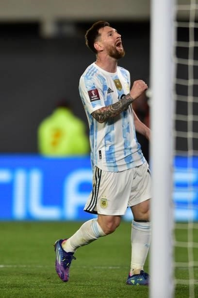 Lionel Messi of Argentina reacts after missing a shot during a match between Argentina and Uruguay as part of South American Qualifiers for Qatar...