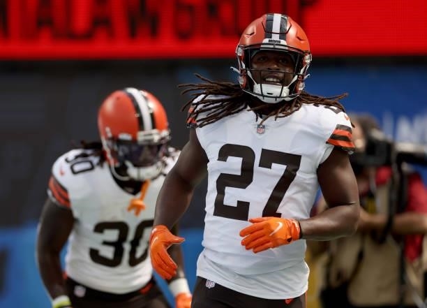 Kareem Hunt of the Cleveland Browns during warm up before the game against the Los Angeles Chargers at SoFi Stadium on October 10, 2021 in Inglewood,...