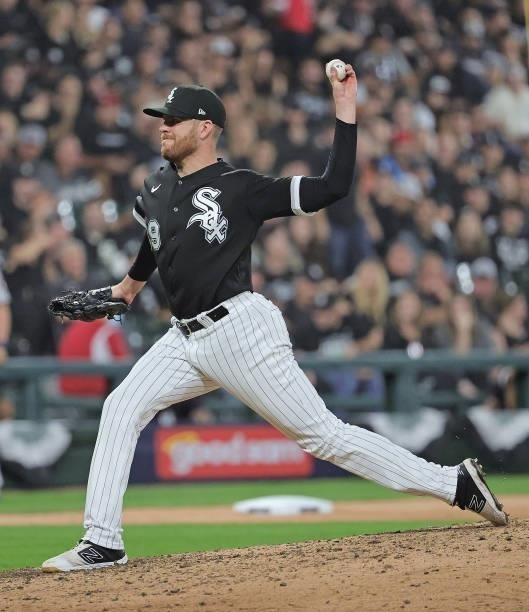 Aaron Bummer of the Chicago White Sox pitches against the Houston Astros at Guaranteed Rate Field on October 10, 2021 in Chicago, Illinois. The White...