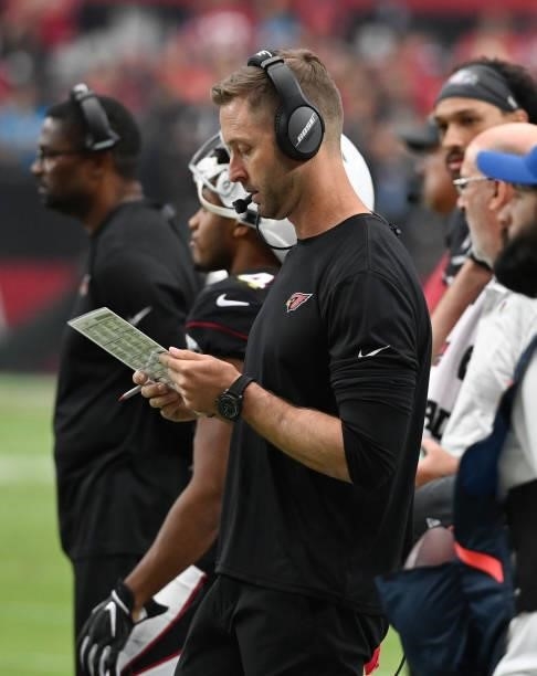 Head coach Kliff Kingsbury of the Arizona Cardinals looks on from the sidelines during a game against the San Francisco 49ers at State Farm Stadium...