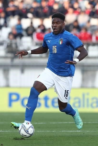 Kaleb Okoli of Italy in action during the 2022 UEFA European Under-21 Championship Qualifier match between Italy and Sweden at Stadio Brianteo on...