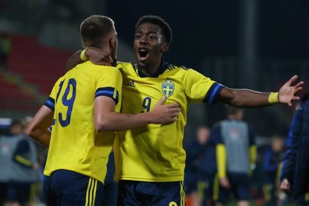 Tim Prica of Sweden celebrates with team mate Anthony Elanga after scoring to level the game at 1-1 during the 2022 UEFA European Under-21...